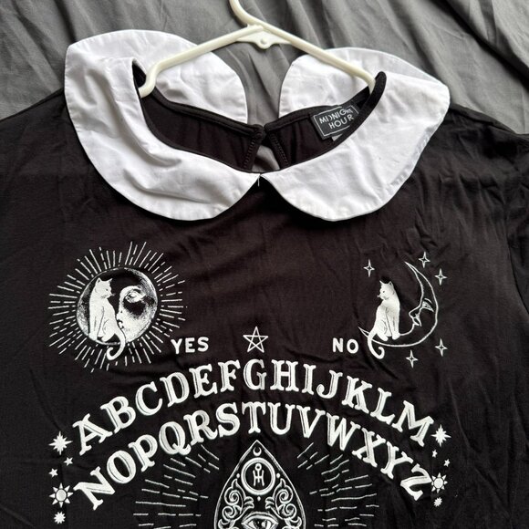 New! Hot Topic Plus Size Ouija Tee - Picture 5 of 8